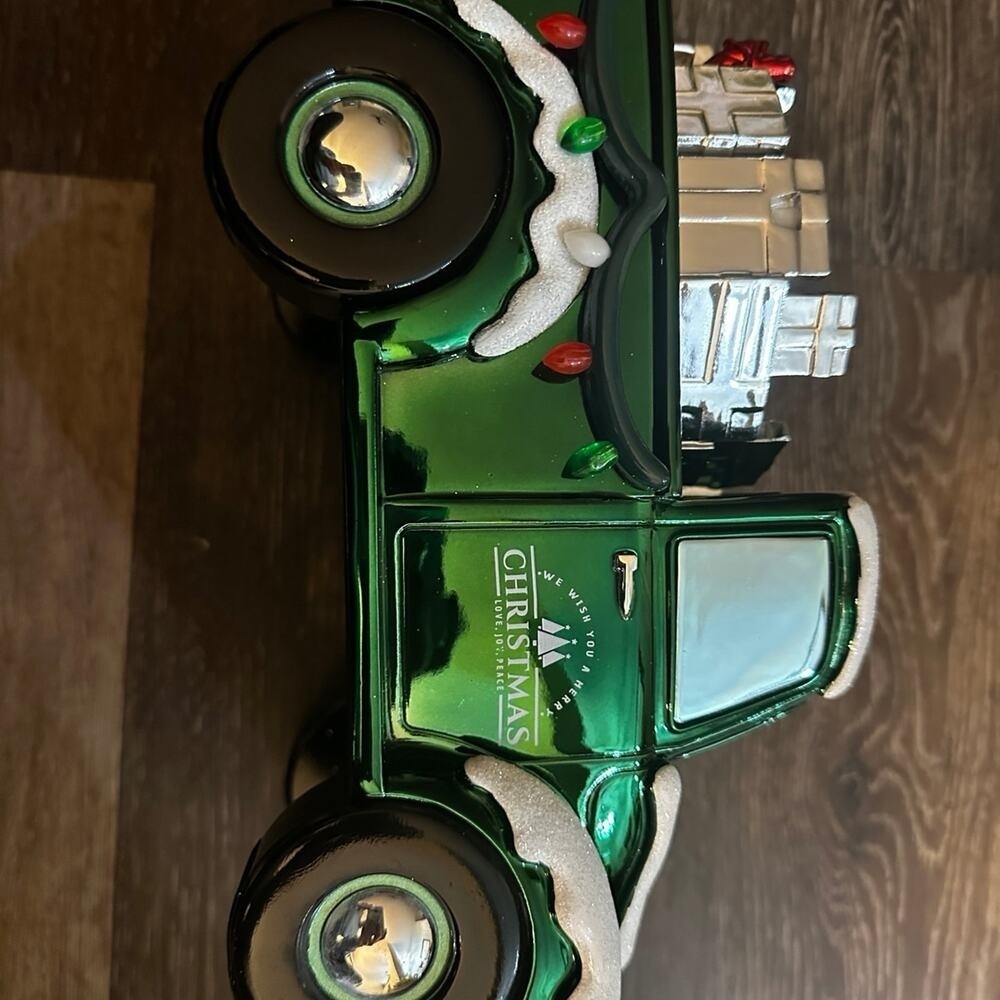 Bath and‎ Body Works New 2024 Light Up Christmas Truck 3 Wick Candle Holder